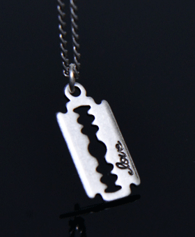 Mini Razor Blade Necklace 369