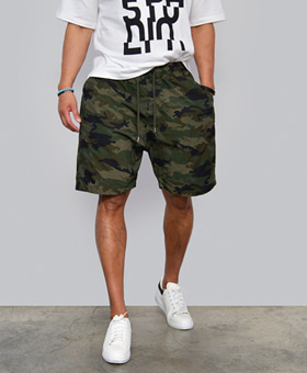 Camouflage Wide Baggy-Shorts 451