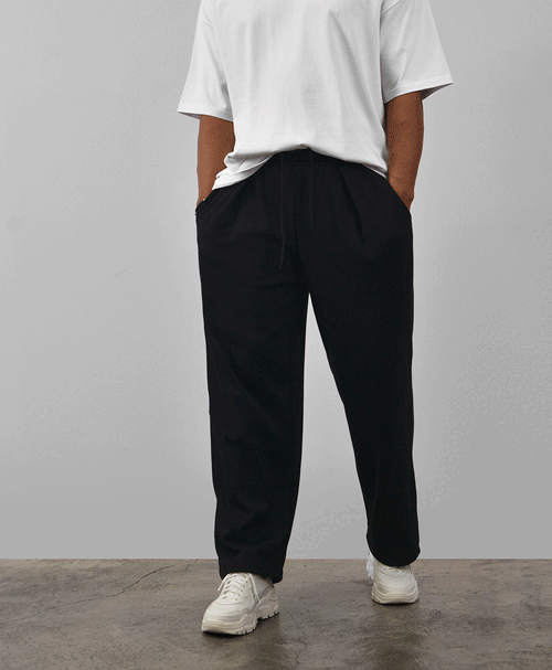 One-tuck Semi-wide String-Sweatpants 591